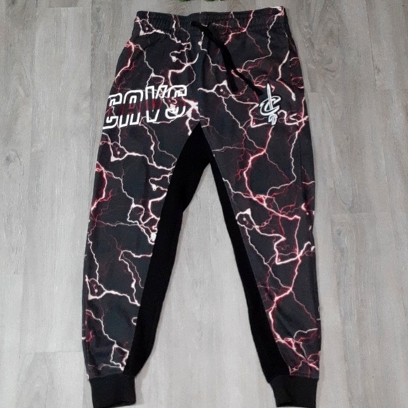 NBA Cavs Lighting Pants - Picture 8 of 14